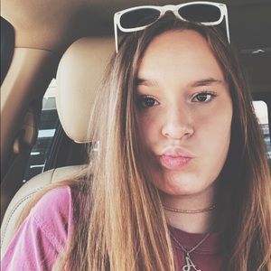 Meet your Posher, Alaina